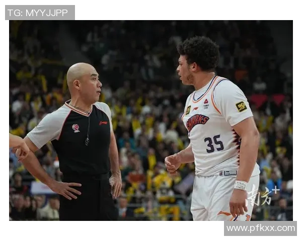 CBA积分榜卡位战激烈进行各队争夺季后赛席位的关键时刻