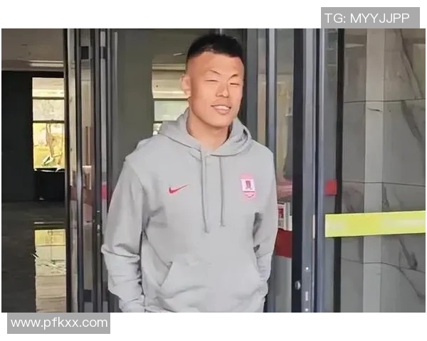 中超赛场谭龙梅开二度助力球队胜利展现卓越球技与团队精神 中超赛场谭龙梅开二度助力球队胜利展现卓越球技与团队精神