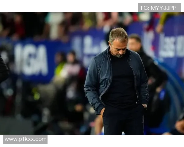 B席助攻助力球队逆转胜利展现中场大师风范与战术智慧