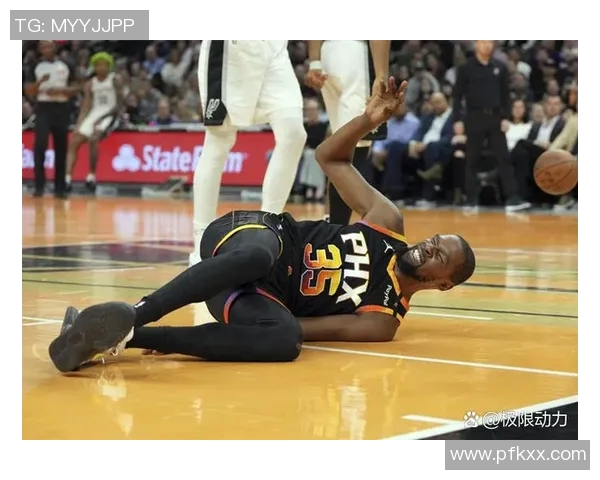 太阳队新秀表现抢眼,单场砍下30分,引领球队未来 太阳队新秀表现抢眼,单场砍下30分,引领球队未来